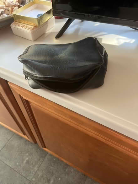 Photo of free plugs. faux leather zippered case (Prospect and DeAnza) #2