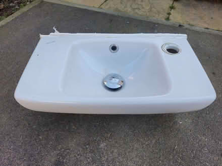 Photo of free Hand wash sink (Milton OX14) #1