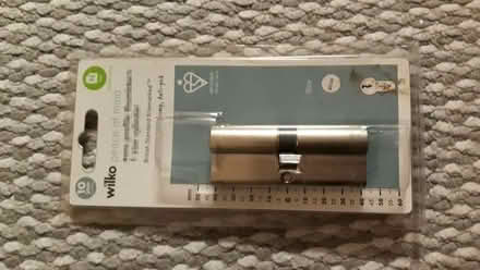 Photo of free Euro cylinder lock 80mm/6-pin (Merton Rise RG24) #1