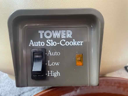 Photo of free Electric Slow Cooker (Fairfield LA1) #2