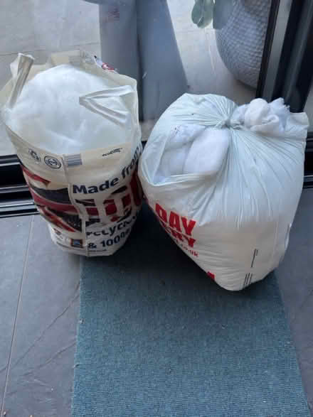 Photo of free White packing fleece (Fortis Green N2) #1