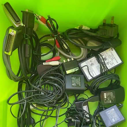 Photo of free cables and chargers, Scart, ethernet, AV, kettle lead, 2-pin (West Bridgford NG2) #2