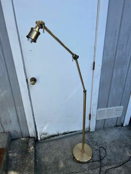 Photo of free Working lamp (Shoreline West Mountain View) #1