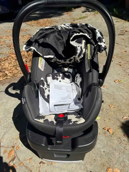 Photo of free Britax Infant Car Seat (San Jose near Union/Curtner) #1