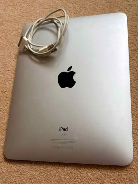 Photo of free 2010 iPad requires geek (Reepham NR10) #2