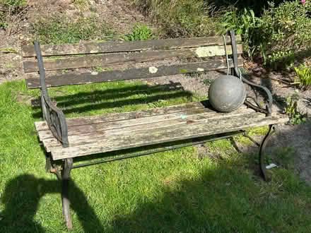 Photo of free Old garden bench (BH23) #1