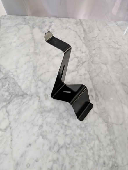 Photo of free Headset/tablet stand (BT7 - center) #1