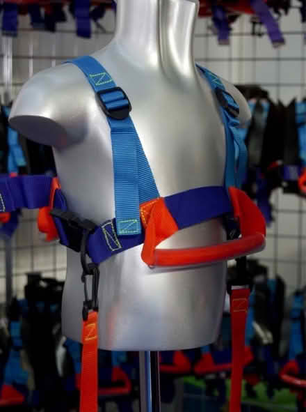 Photo of free Kids toddler ski harness (Walton on the Hill KT20) #2