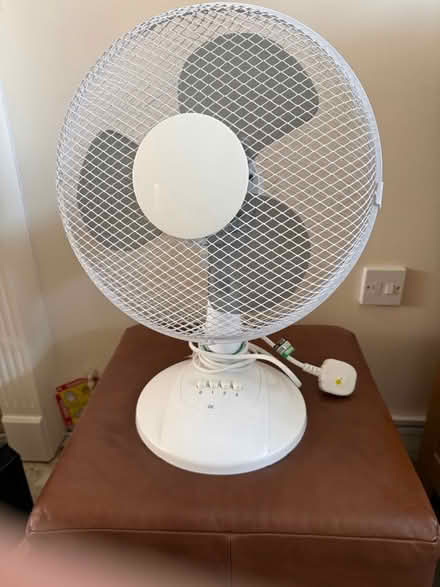 Photo of free Large table fan (Horndean PO8) #1