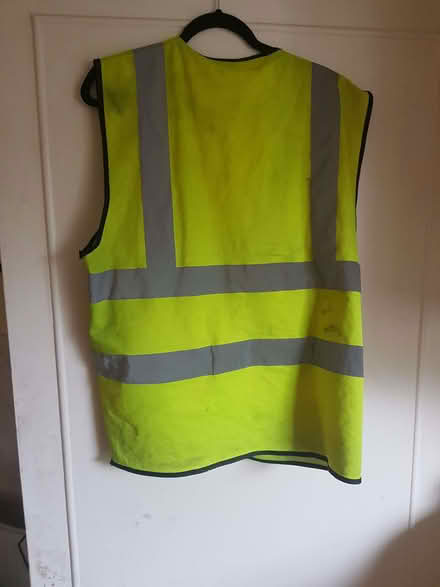 Photo of free Large hi vis vest (Corstorphine EH12) #3