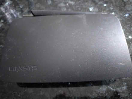 Photo of free Linksys E5400 AC1200 WiFi router (TW9) #1