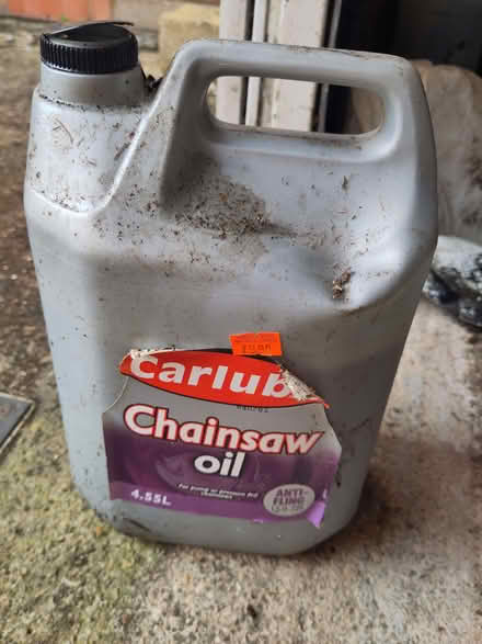Photo of free Chainsaw Oil (around 3 litres) (New Hinksey OX1) #1