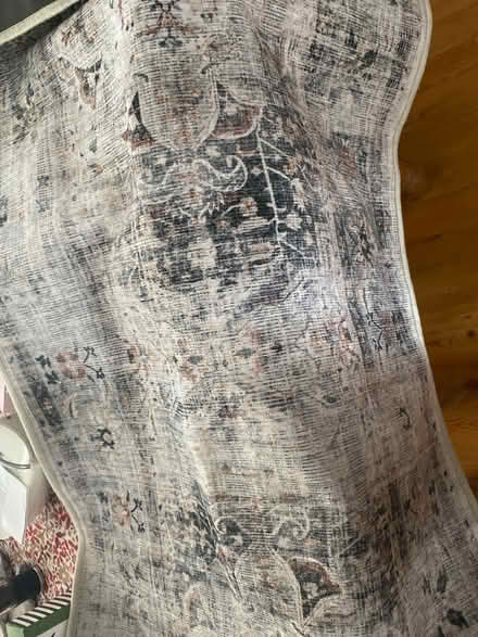 Photo of free Green rug gable runner.vgc and freshly washed (Newtown SG16) #1