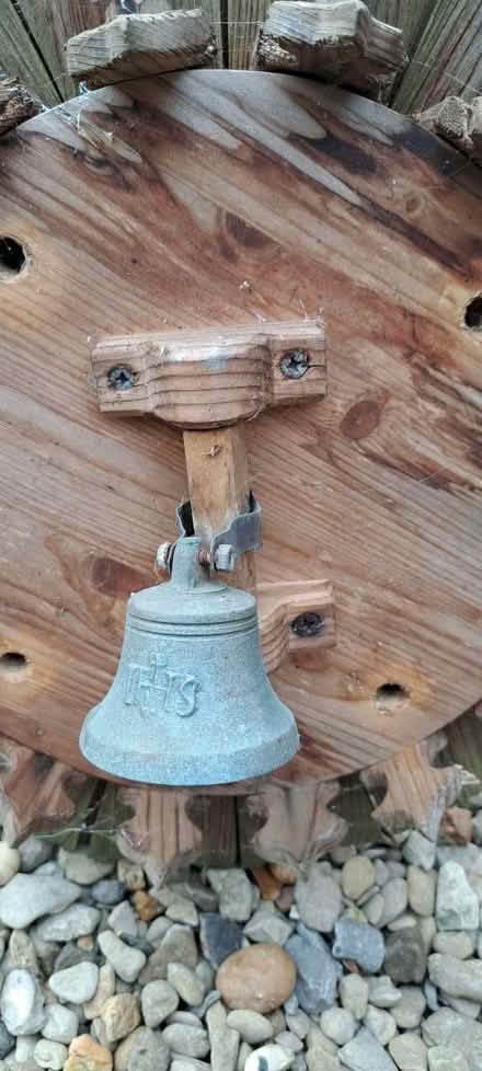 Photo of free Bird house top (OX14 off Colwell Drive) #3