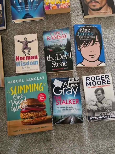 Photo of free Various Books - Cooking, Biographies, Fiction (Handforth SK9) #2
