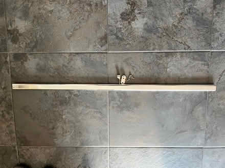 Photo of free wardrobe rail (916mm) with brackets (Ealing W5) #1