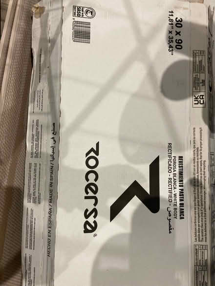 Photo of free Tiles (Lea Bridge) #2