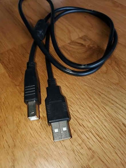Photo of free USB-A to USB-B cable (Moortown LS17) #1