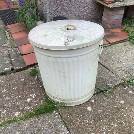 Photo of free Metal garden bin (Widmore BR2) #1