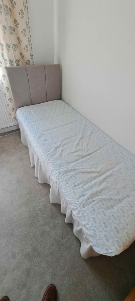 Photo of free Single bed with headboard (CO7) #1