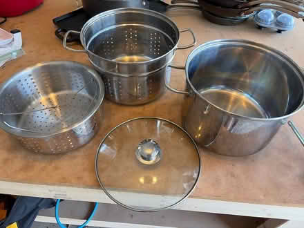 Photo of free Williams-Sonoma 8qt Pot (S. Leesburg near Banshee Reeks) #1