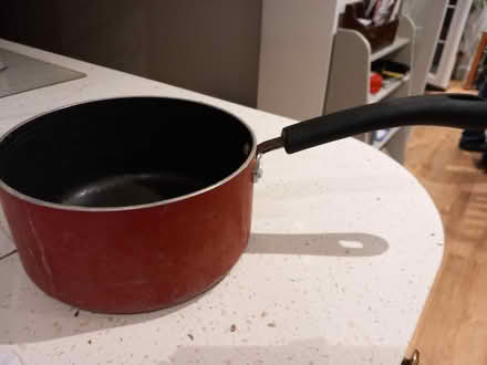 Photo of free Large saucepan (New Malden KT3) #2