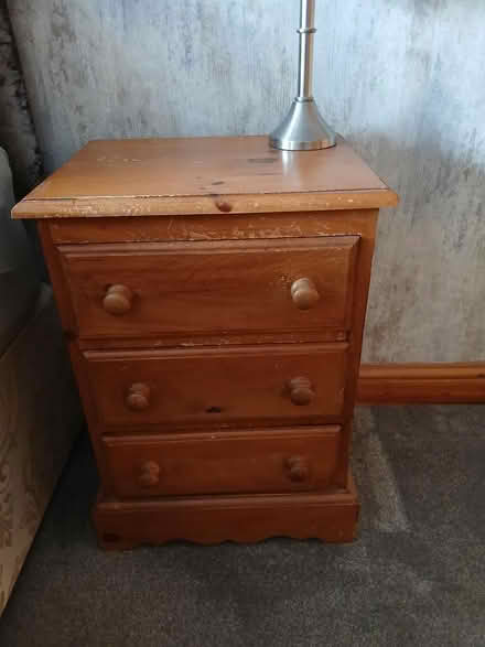 Photo of free Pine dressing table +2x bedsides (Derby DE65) #1