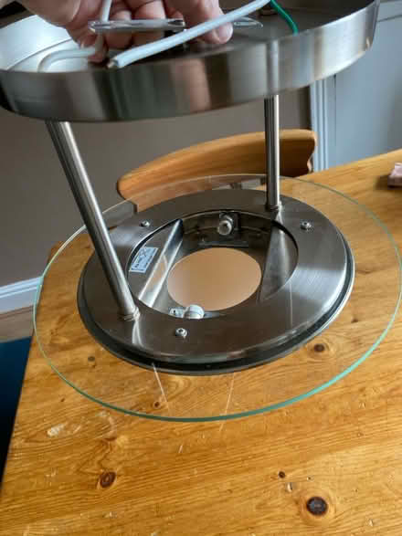 Photo of free DAR Lightning ceiling light (Spotland Bridge OL12) #2