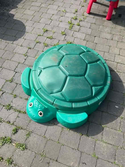 Photo of free Kids sandpit (Tolworth KT5) #1