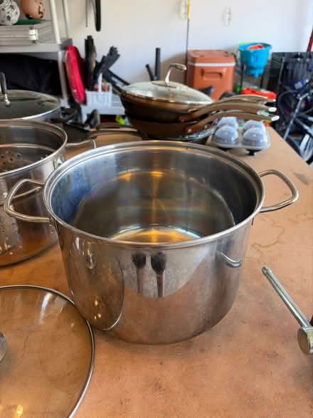 Photo of free Williams-Sonoma 8qt Pot (S. Leesburg near Banshee Reeks) #2