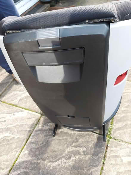 Photo of free child car seat (Poulton le Fylde FY6) #1
