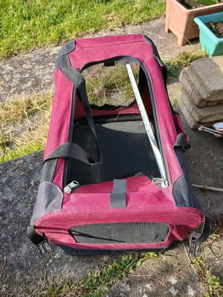 Photo of free 2 pet carriers (Lea Cross SY5) #1