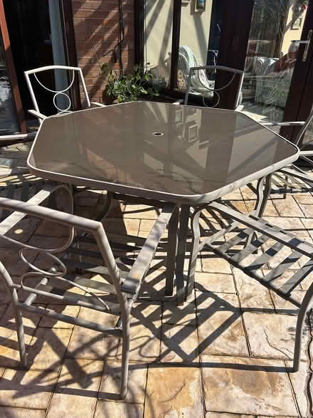Photo of free Patio set Table & Chairs (SY2) #1