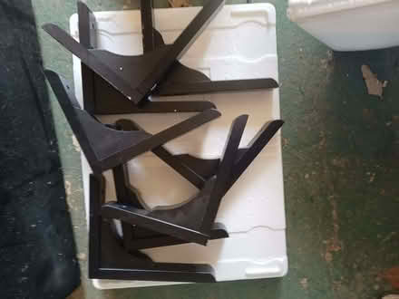 Photo of free Shelf brackets (Aylesbury Vale HP19) #2