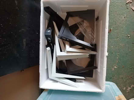 Photo of free Shelf brackets (Aylesbury Vale HP19) #1