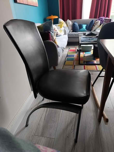 Photo of free Glass table (Clondalkin) #3