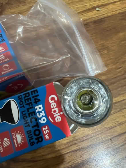 Photo of free E14 R39 light bulbs (Croham CR2) #3