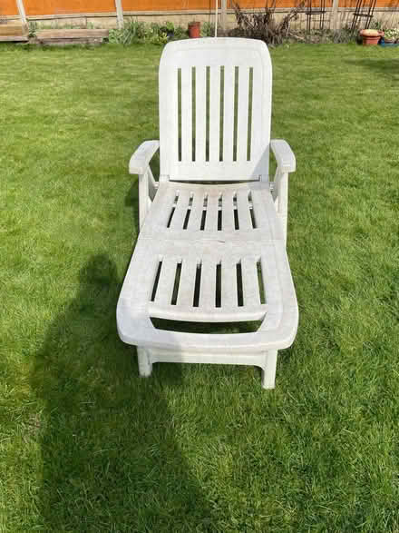 Photo of free Sun lounger (Kennington OX14) #1