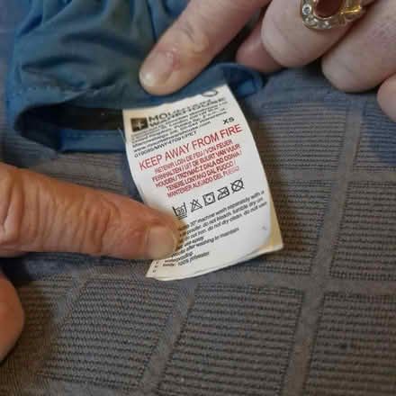 Photo of free Kids snow gloves #2 (Stillorgan/Kilmacud) #2