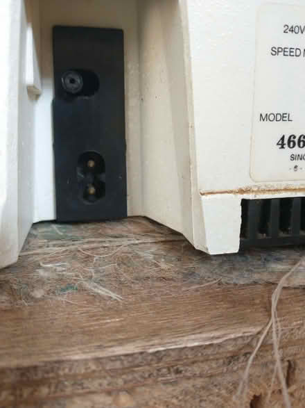 Photo of free Singer Sewing Machine (Castlemorton Common WR13) #4