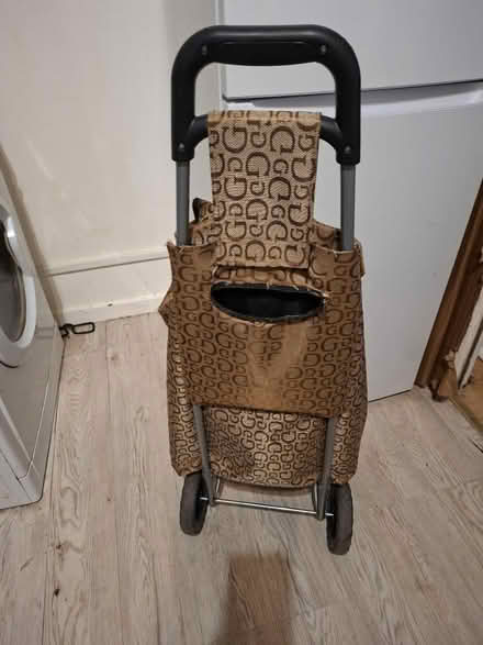 Photo of free shopping trolley (Upper Tulse Hill) #2