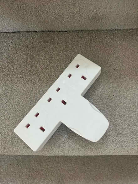 Photo of free 3 into 1 electric plug adaptor (Tivoli GL50) #1