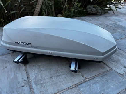 Photo of free Roof box 400l in good condition (Streatham Common) #1