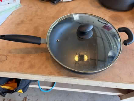 Photo of free 5qt Skillet non-stick (S. Leesburg near Banshee Reeks) #1