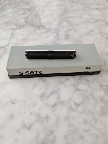 Photo of free Whetstone 400/1000 (BT7 - center) #1