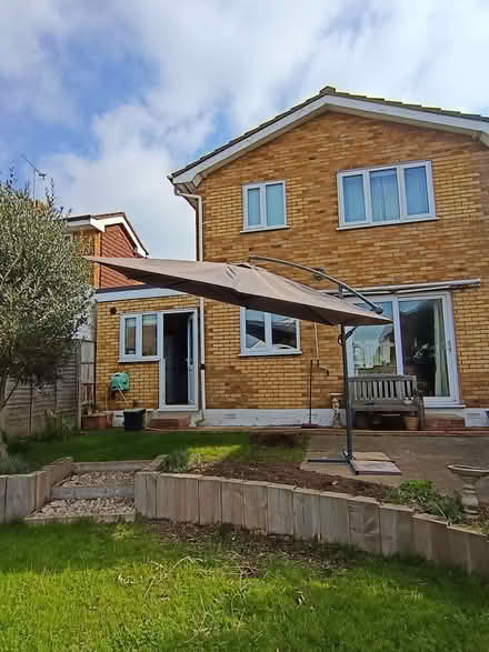 Photo of free XL Garden shade (Leigh Beck SS8) #2