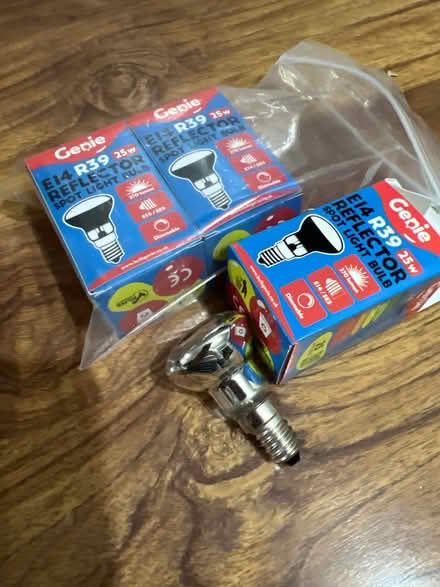 Photo of free E14 R39 light bulbs (Croham CR2) #2
