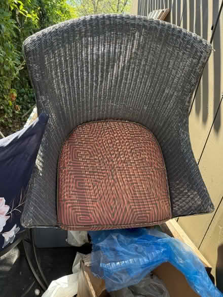 Photo of free Wicker chair with zippered cushion (Valencia Avenue, Sunnyvale) #1