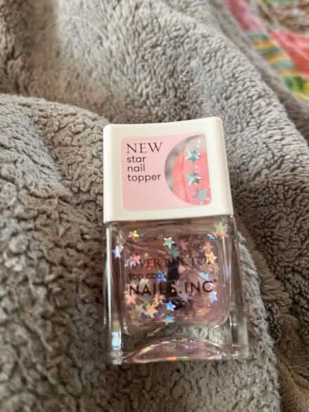 Photo of free Star nail topper (Broadwater SG2) #1