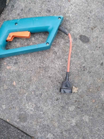 Photo of free Old garden tools (Ecclesall, S11) #3